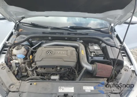 2017 Volkswagen Jetta Gli z USA, uszkodzony, nr VIN 3VW4T7AJXHM365722